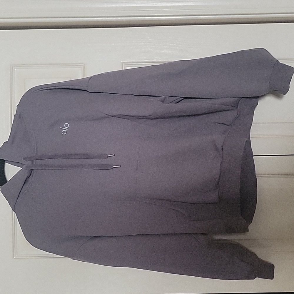 Alo Yoga Accolade Sweatshirt Size M